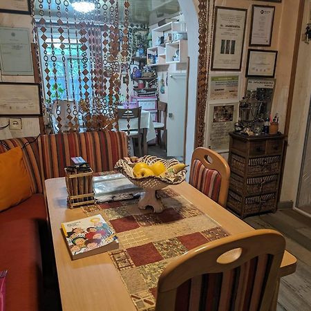Artist'S House Otel Tetritskaro Dış mekan fotoğraf