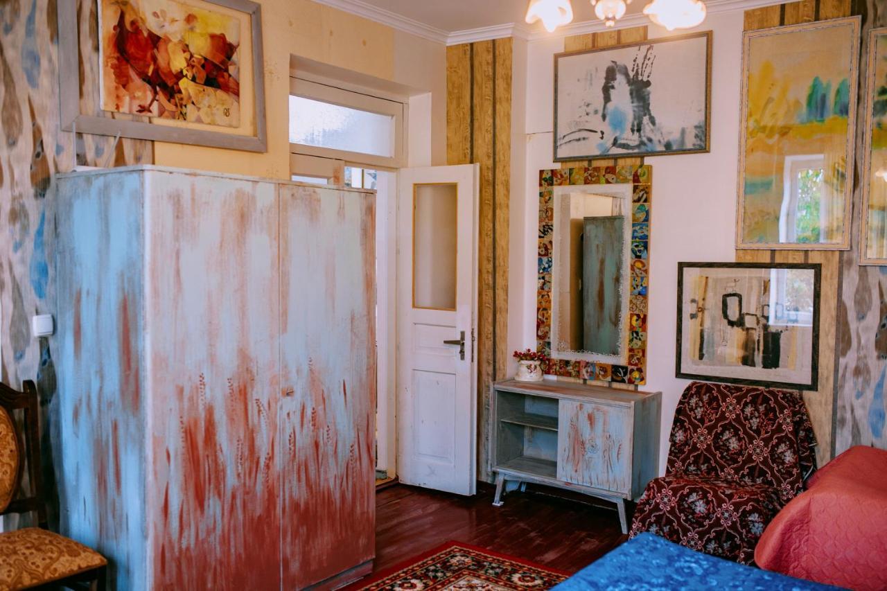 Artist'S House Otel Tetritskaro Dış mekan fotoğraf