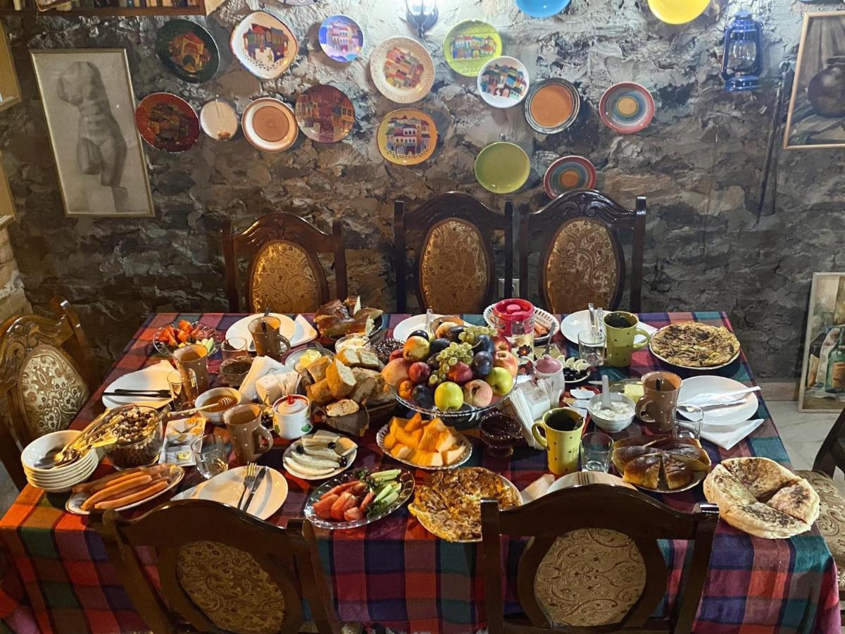 Artist'S House Otel Tetritskaro Dış mekan fotoğraf
