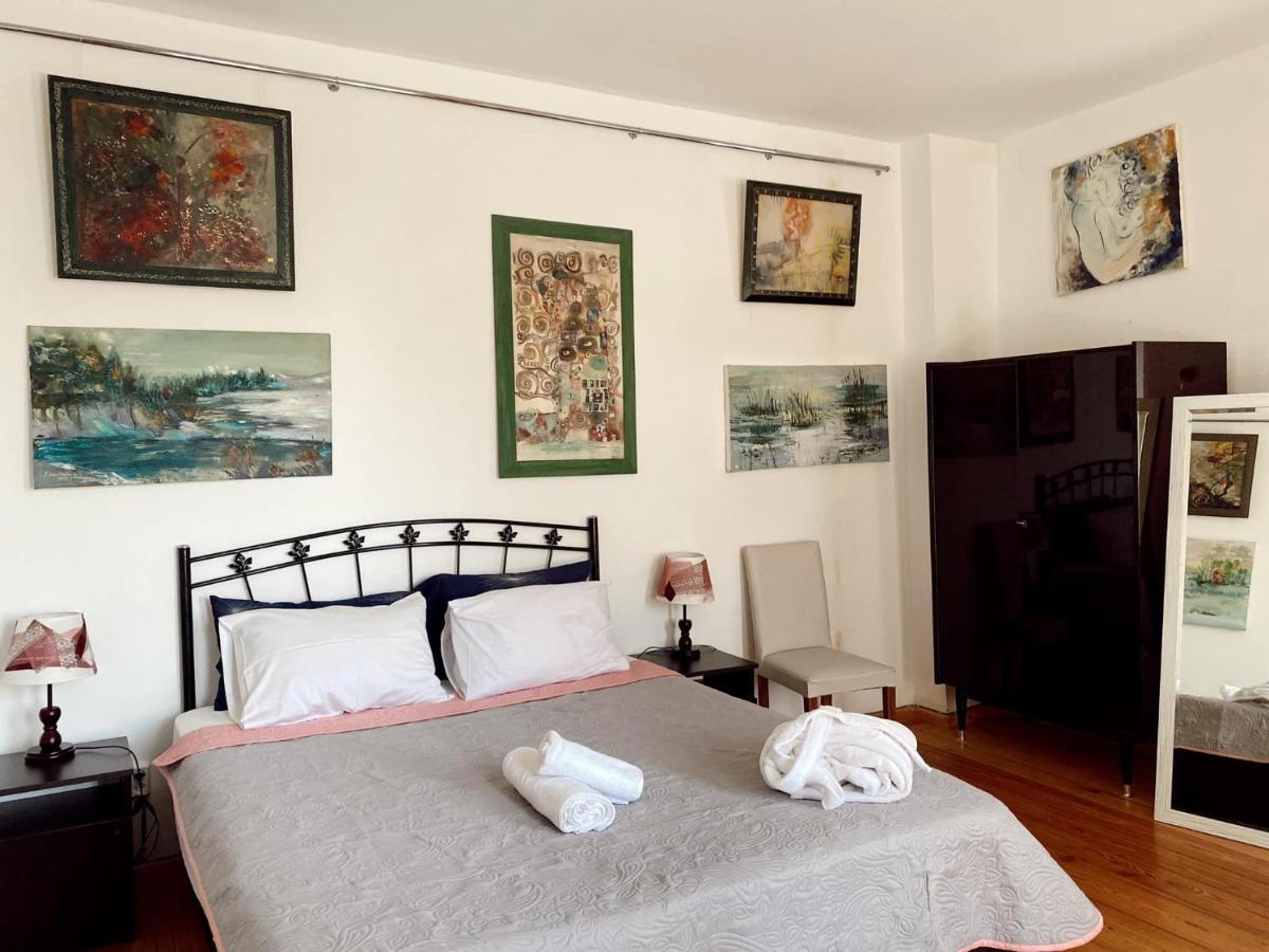 Artist'S House Otel Tetritskaro Dış mekan fotoğraf