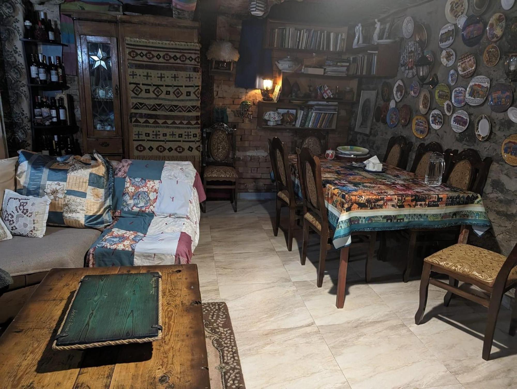 Artist'S House Otel Tetritskaro Dış mekan fotoğraf